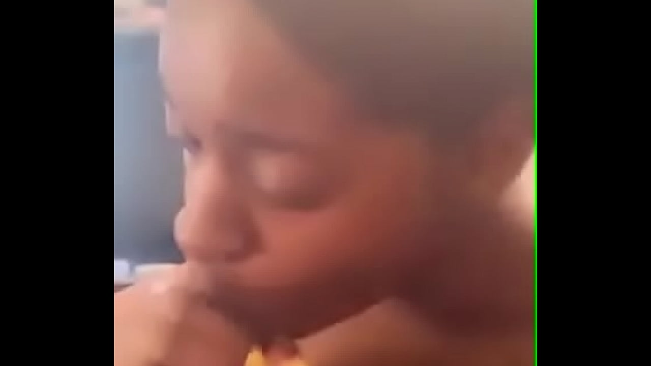 Black teen giving the best blowjob - mzansipornvideos.com