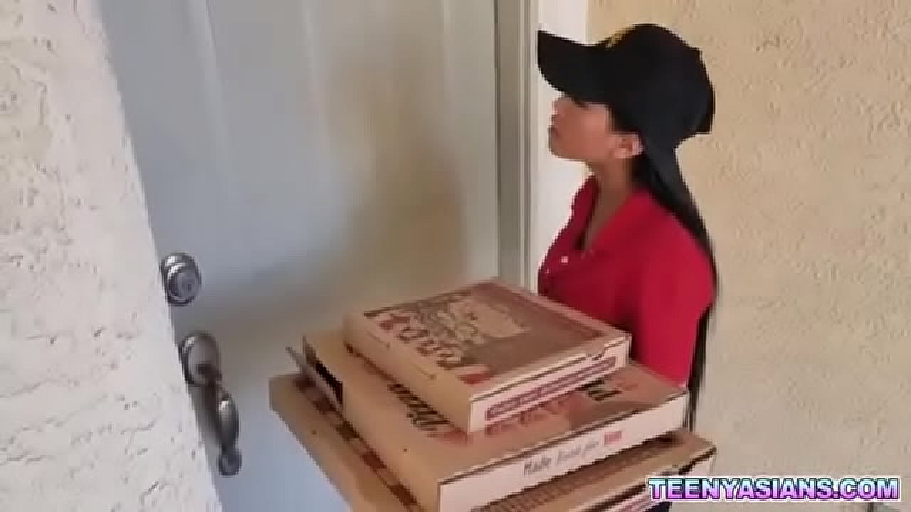 Delivery Girl0.mp4