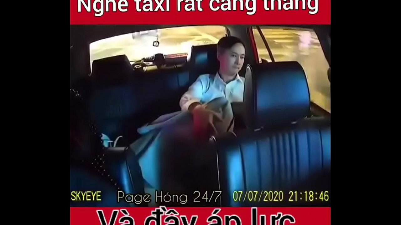 Bú cu trên taxi