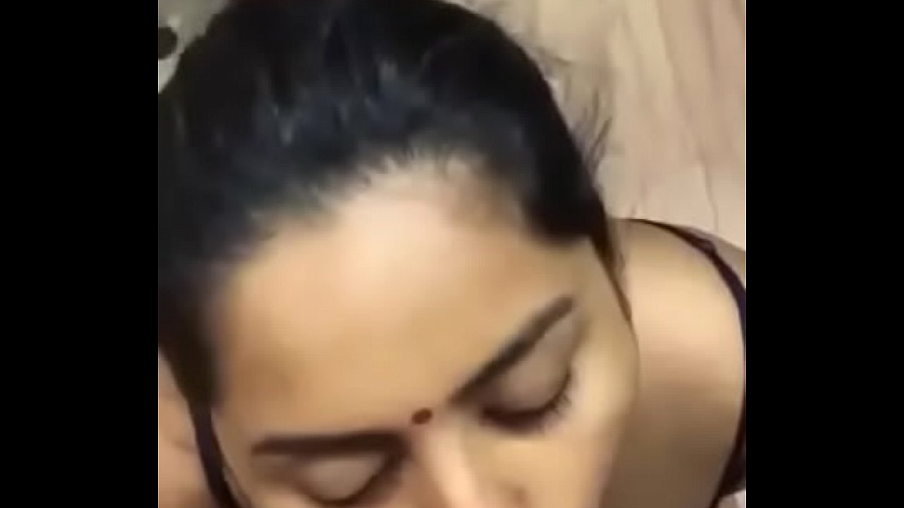 Desi wife suck penis