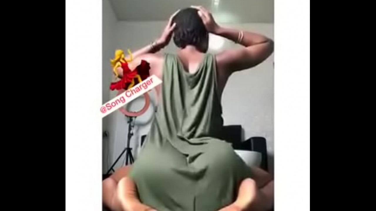 Watching this big booty shake will make you cum again and again