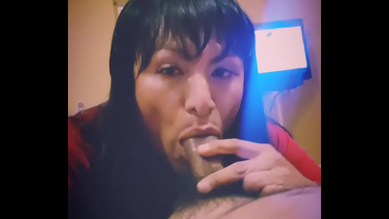 Travesti puta se la mama a militar