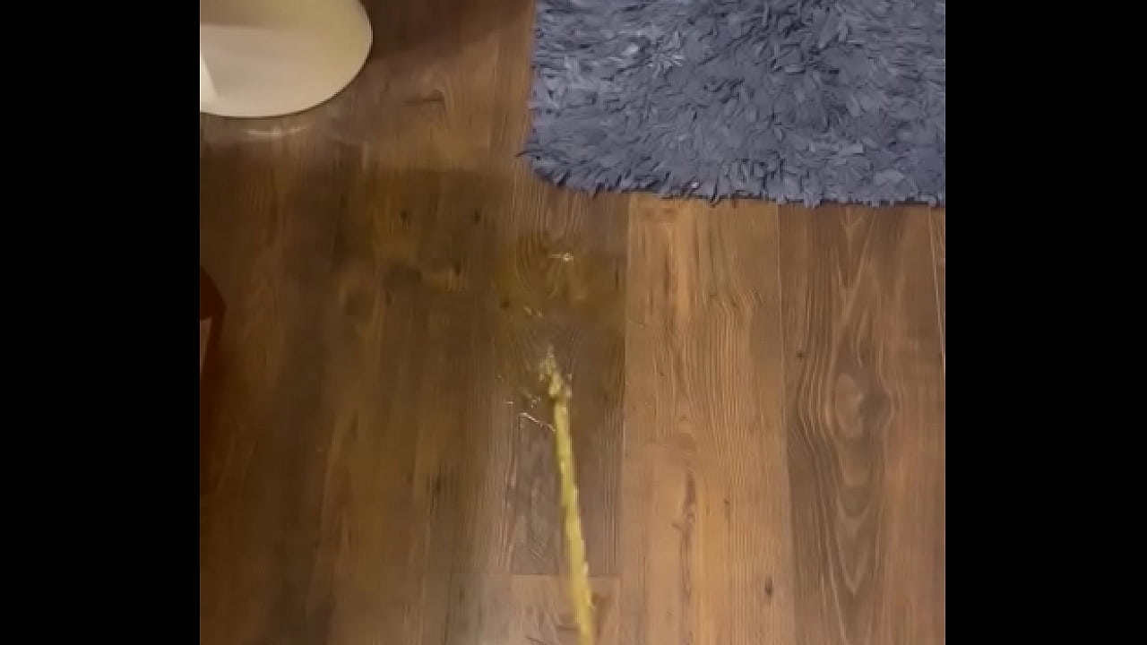 Marking the floor with piss