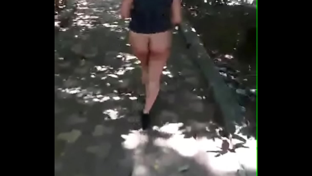 ass show at park