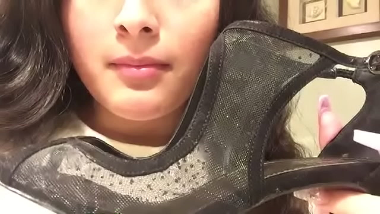 Licking heel