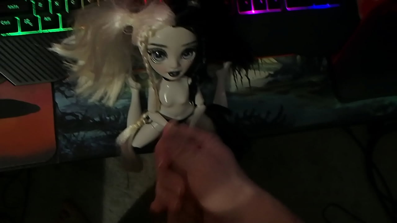 doll makes me cum