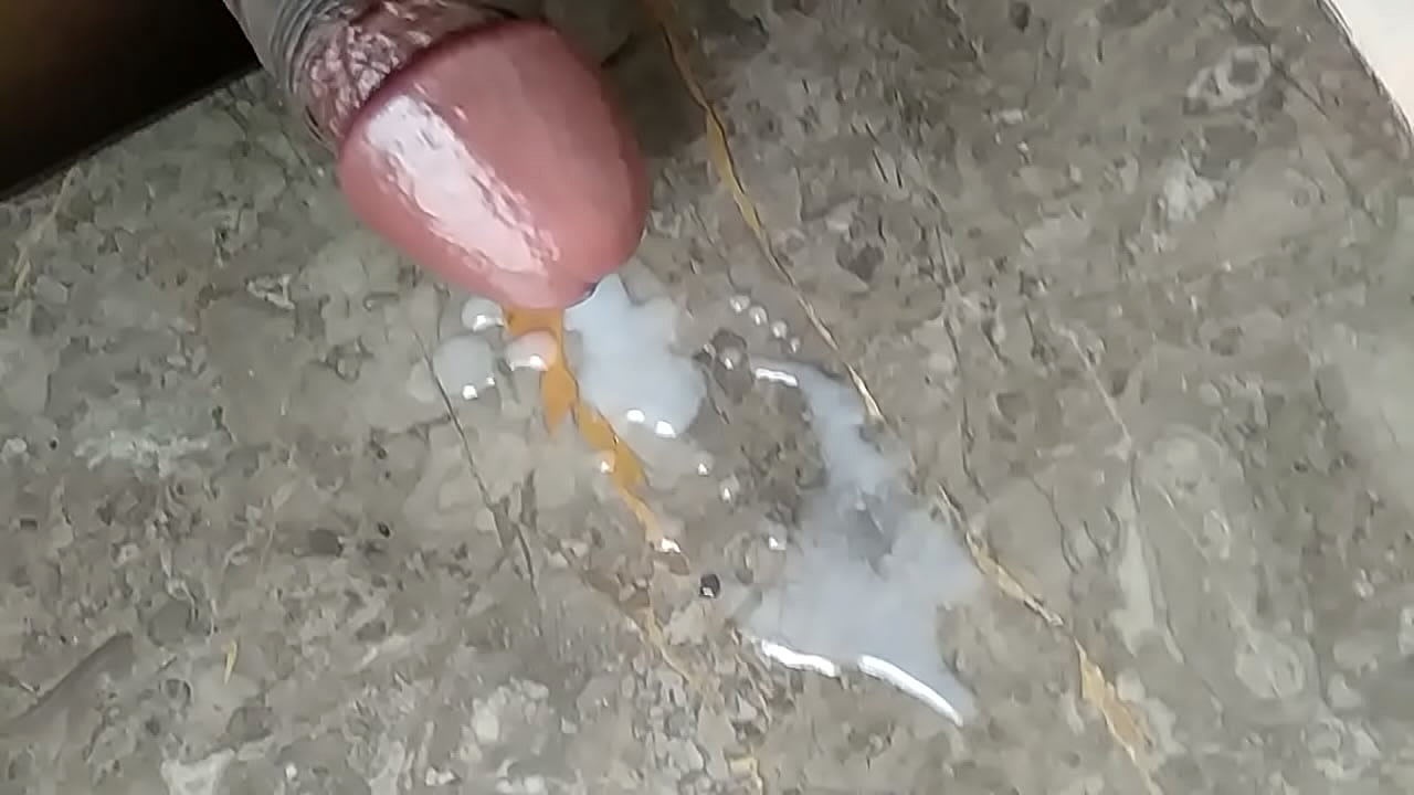 Indian guy squirting cum for his friends