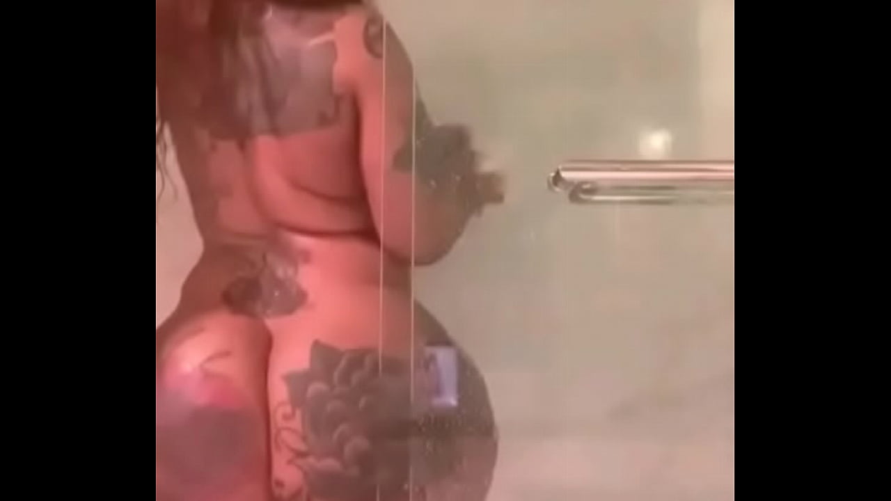 BBW twerking