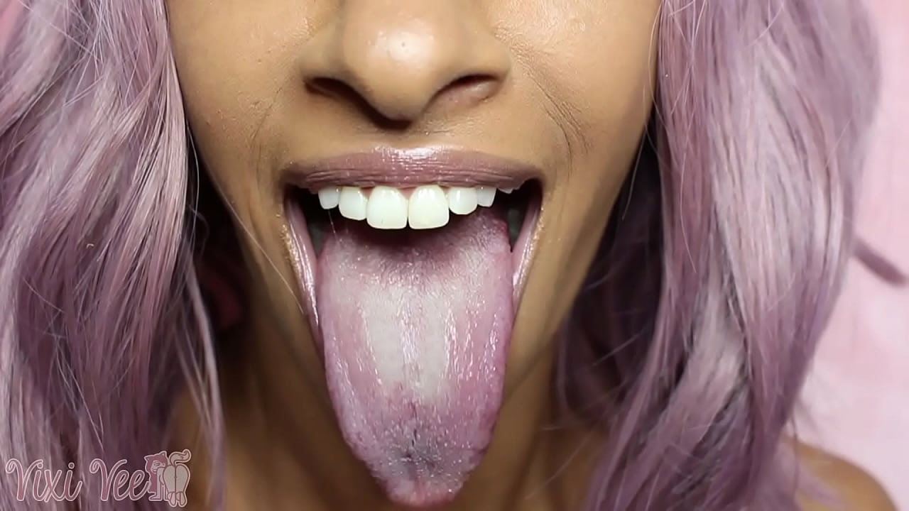 Long Tongue Tasty Sweet Lollipop Sucker
