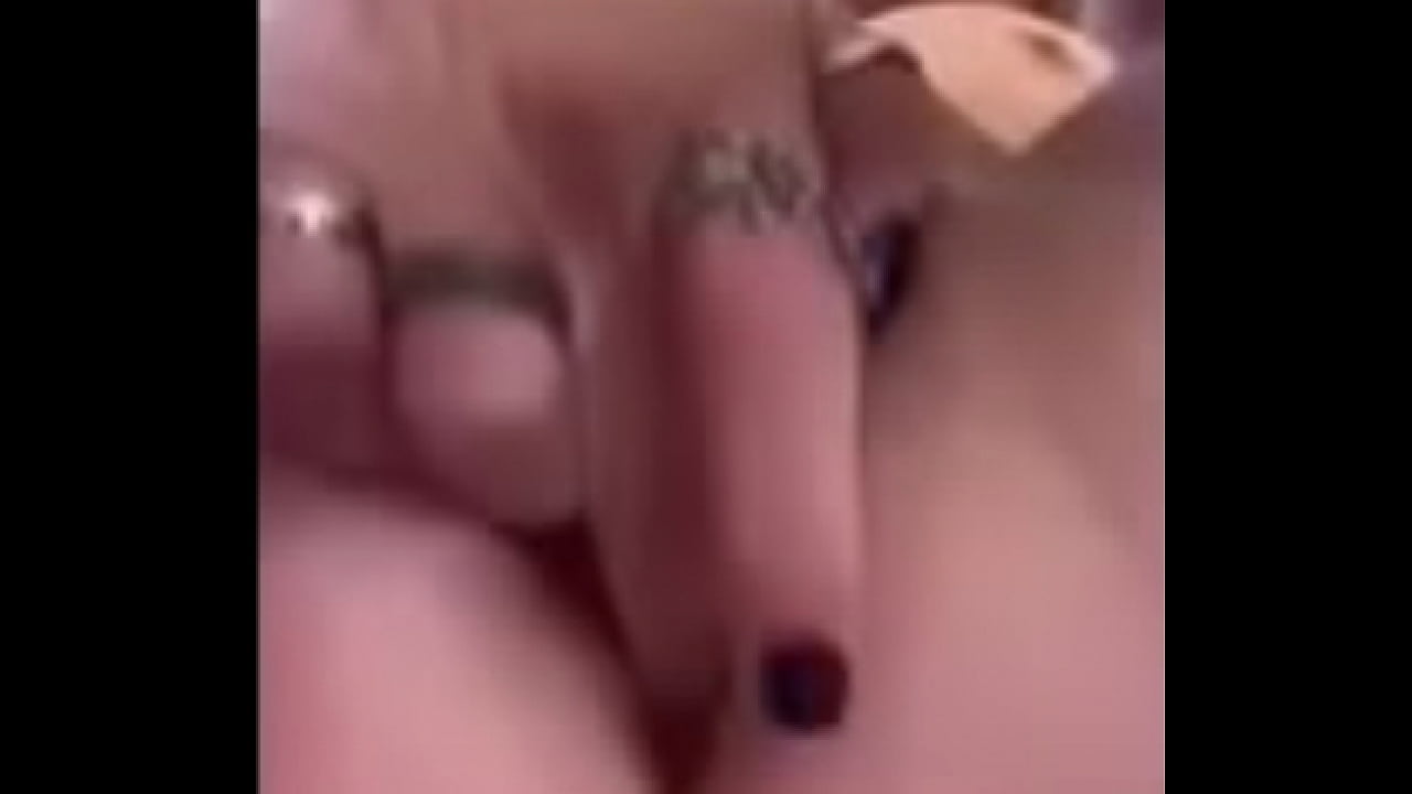 StephanieXClover finger fuck