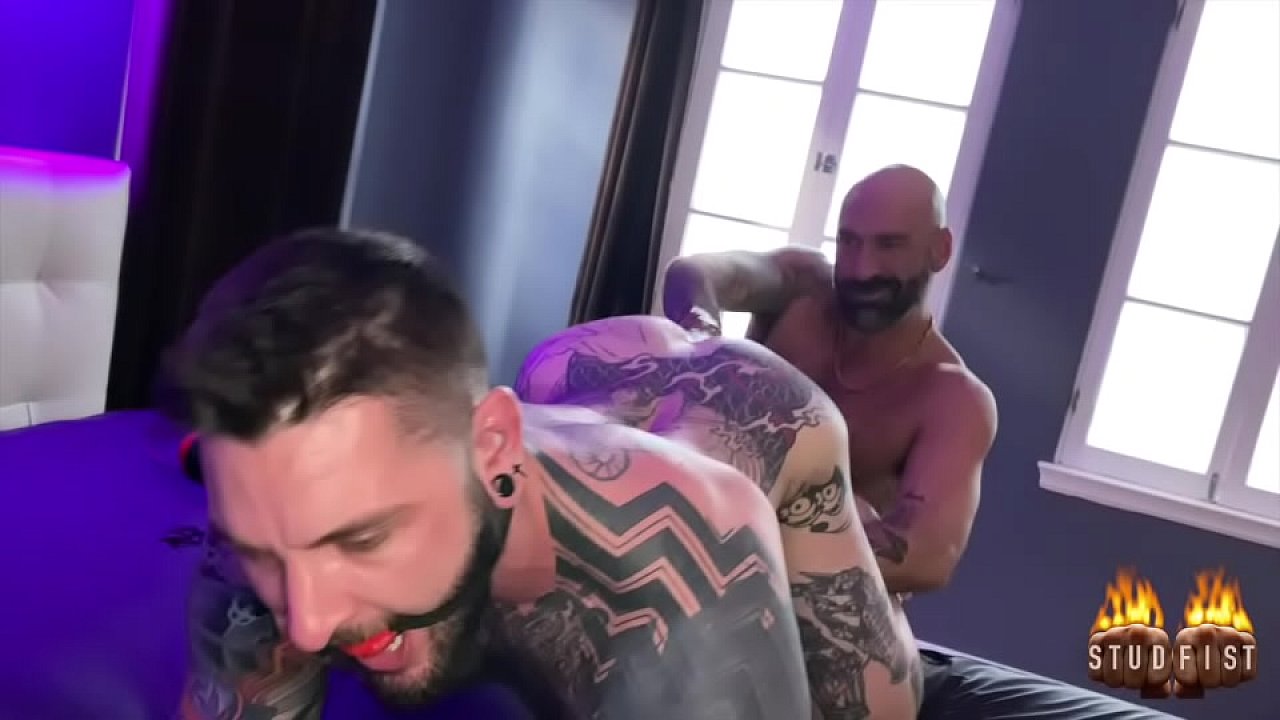 Tattooed fisting power bottom, Teddy Bryce, gets fisted for Studfist