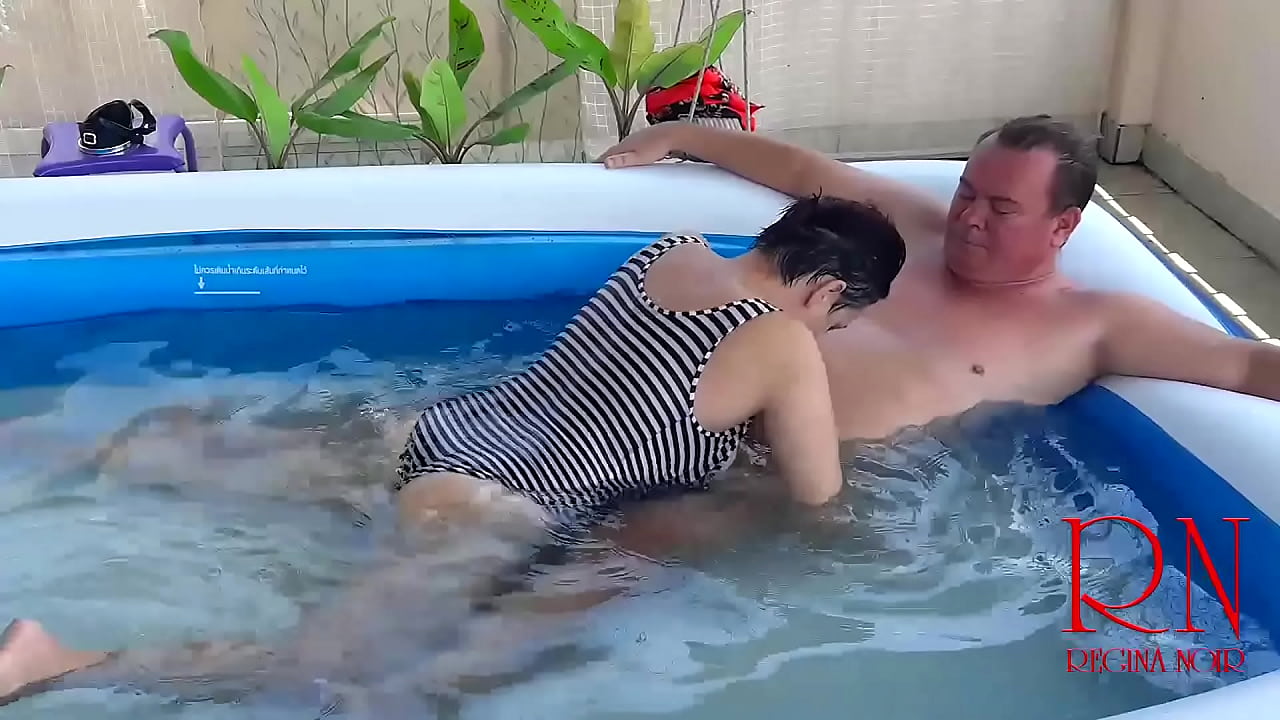 Breeath pause underwater. Domination rough sex. Nudist Regina Noir swimming, sucks and fucks in the swimming pool. c3