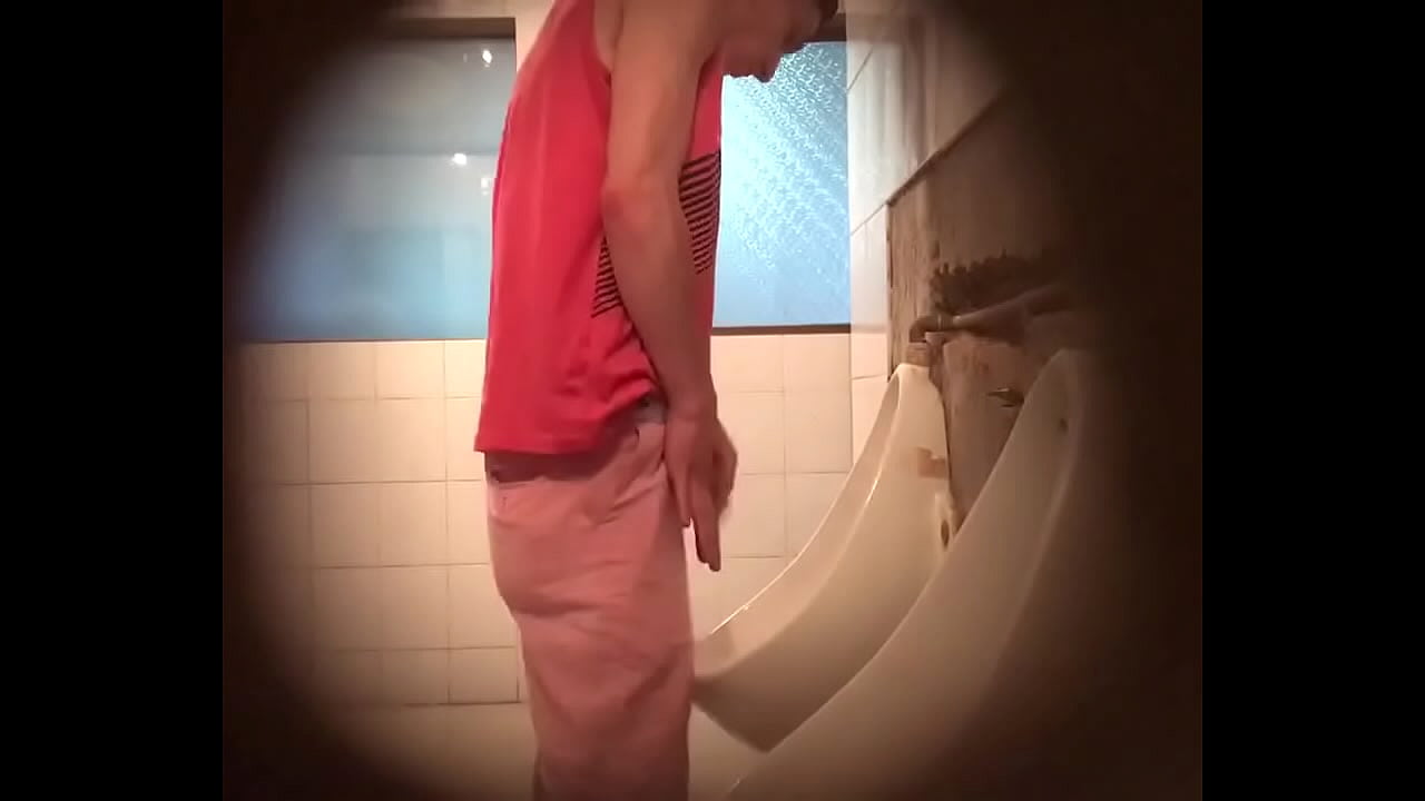 pissing