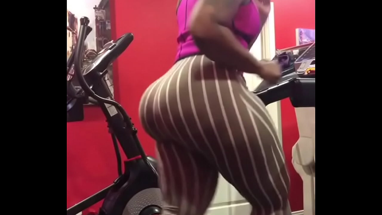 Big ass ebony mom