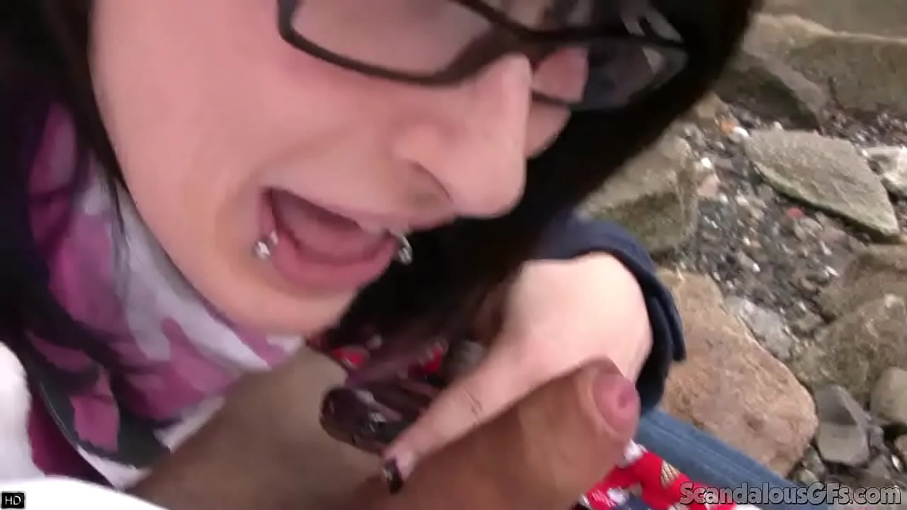 Nerd Brunette went to the beach, fingering her pussy and blowjob a dick until it cumming