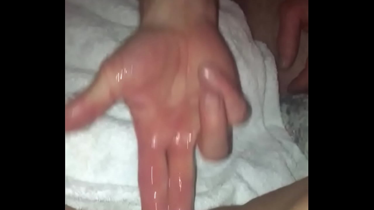 Amateur squirting closeup