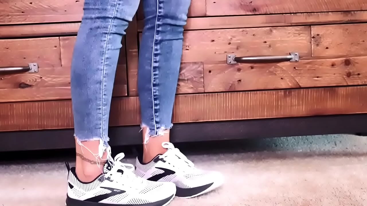 Sneaker fetish with masturbation