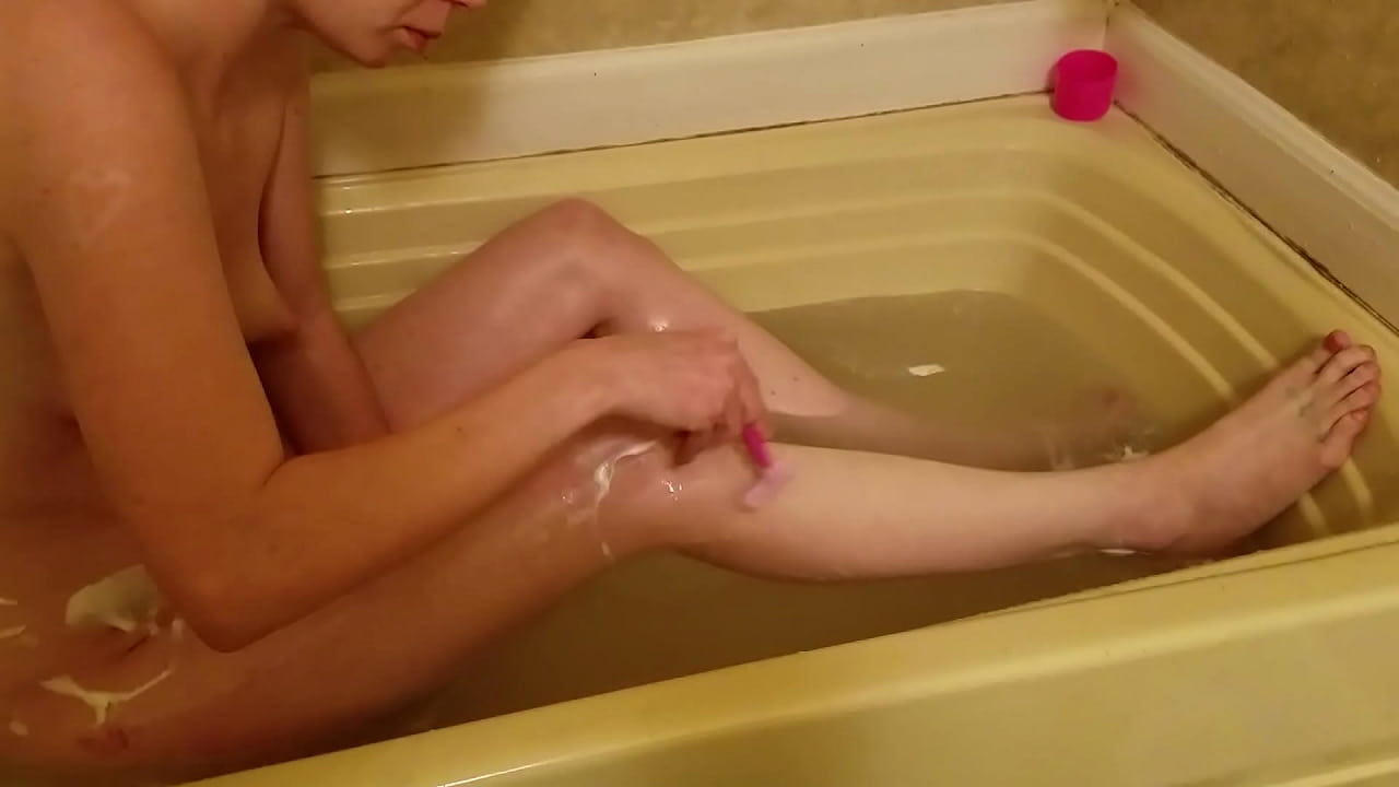 Shaving legs amateur voyeur