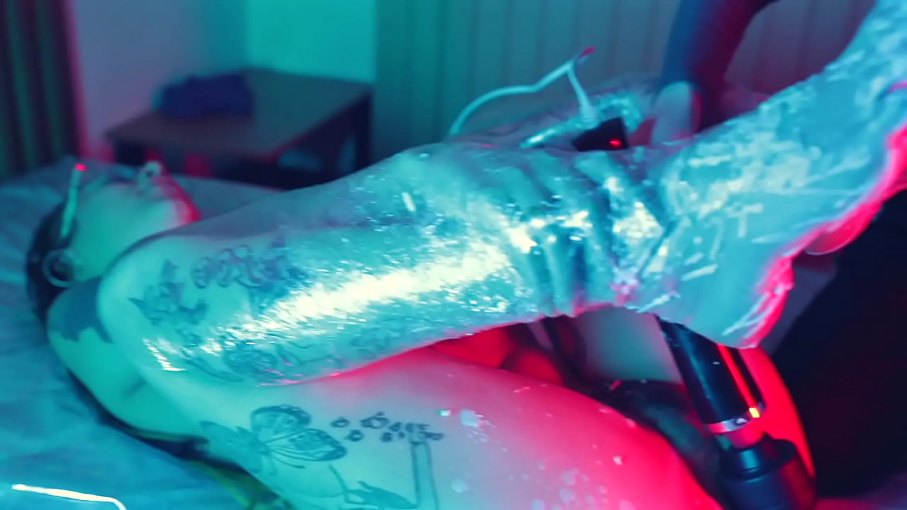 Abundant Wax Play on Latin Feet and Masturbation