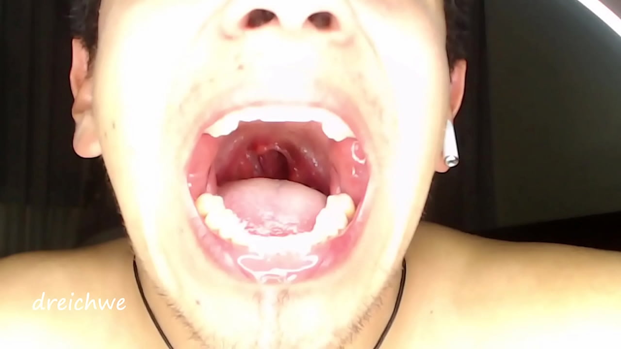 The mouth and tongue fetish