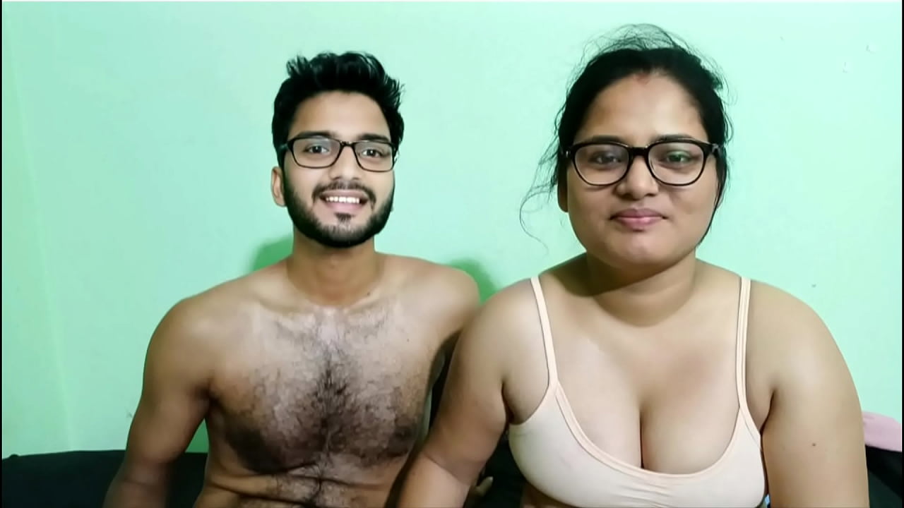 Horny bhabhi hot sex with her neighbour