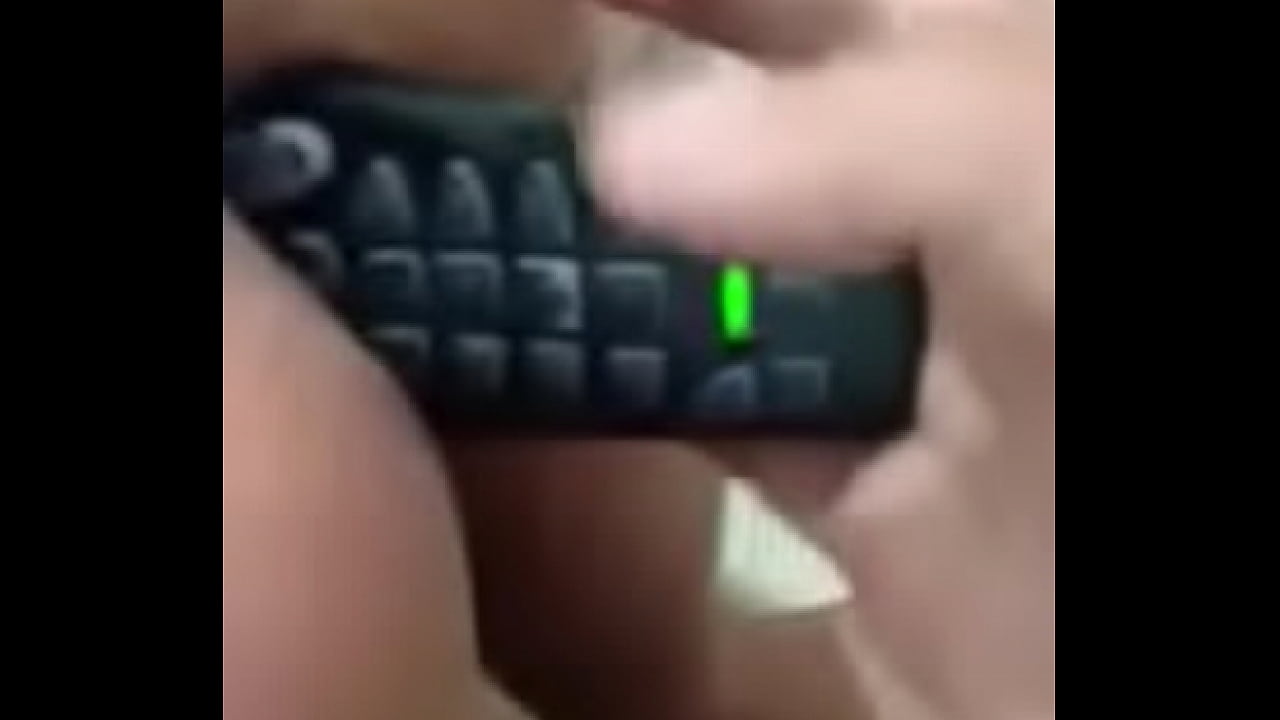 Israeli Girl Hen Tal, Get a remote in her pussy while screaming ×—×Ÿ ×˜×œ ×“×•×—×¤×ª ×©×œ×˜
