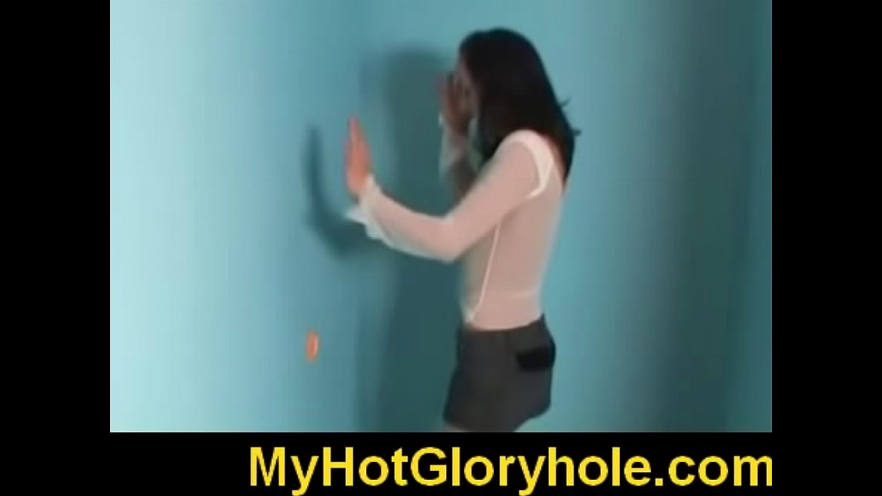 Amazing-gloryhole-blowjob11 01