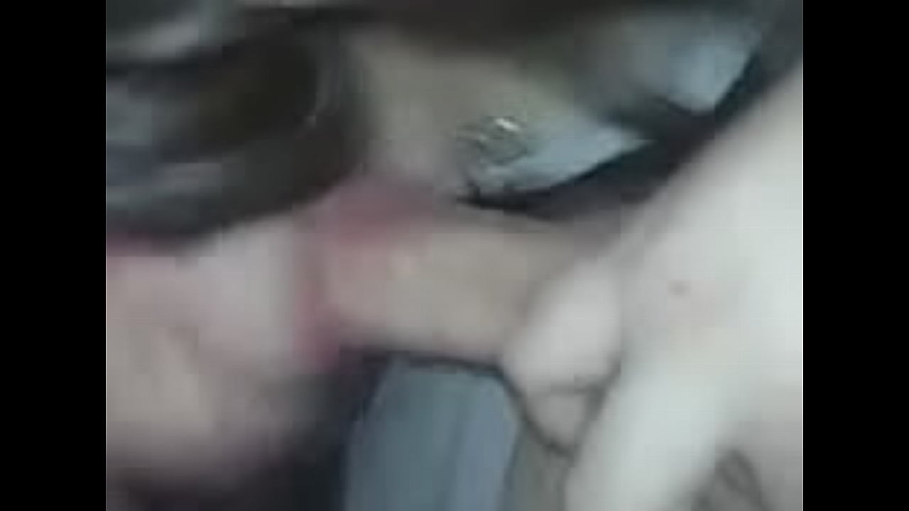 Blowjob in car