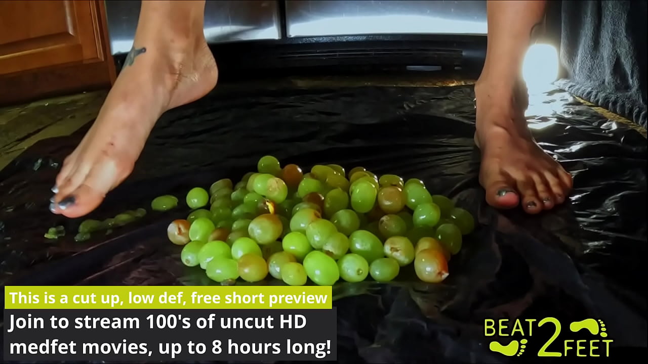 Raven Rogues Toes Destroy A Bunch Of Grapes & Little Man! Full Foot Fetish Movie @Beat2Feet!