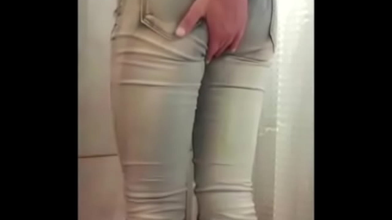 Sucks and Licking my Gold HighHeels and next Wetting my Jeans