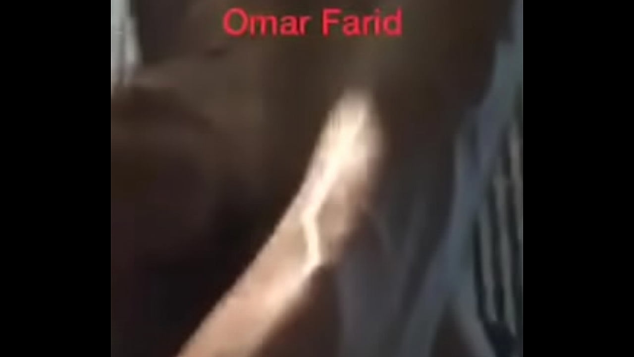 Omarfaridmx... Chacal vergero, se pajea y saca leche antes de la ducha