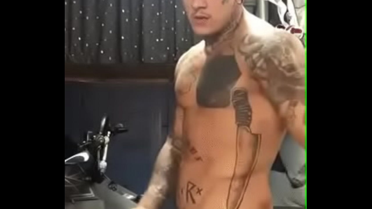 Gostoso tatuado