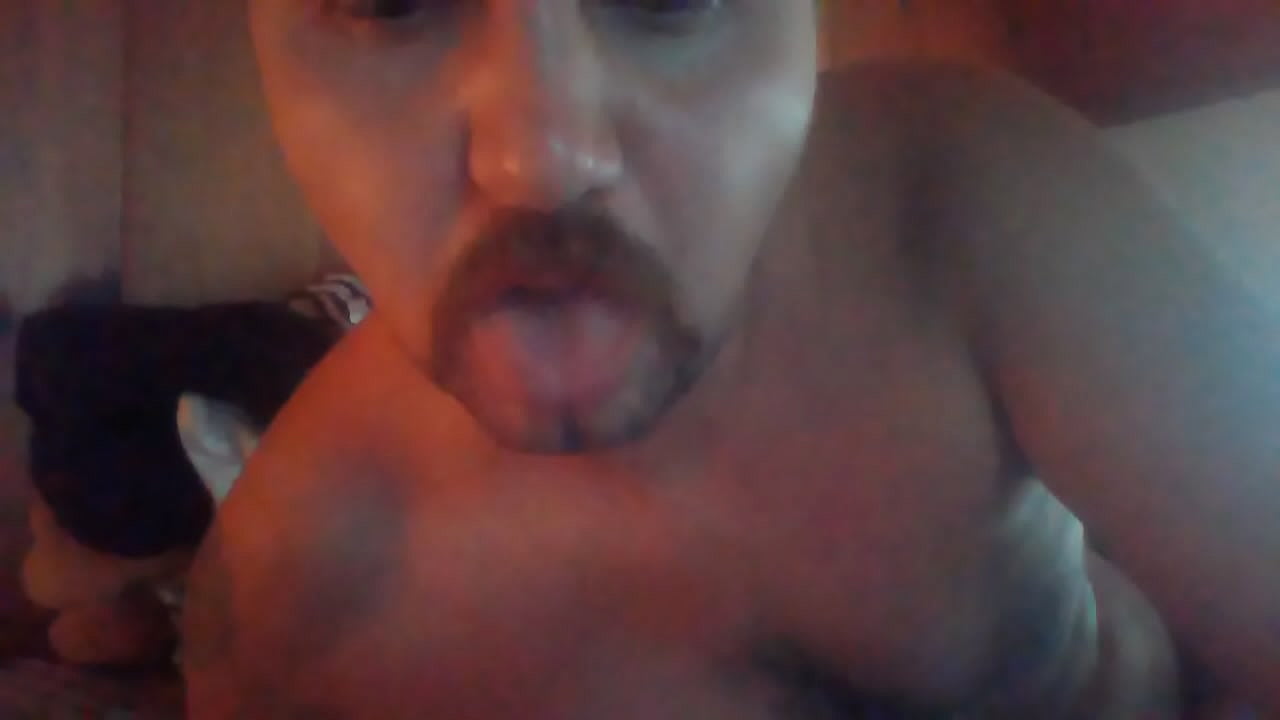 Watch as i lick this pussy for a fan - SirChrisx9 - Straight Male Cam Model - the Best in the biz - ladies love him the whole world over