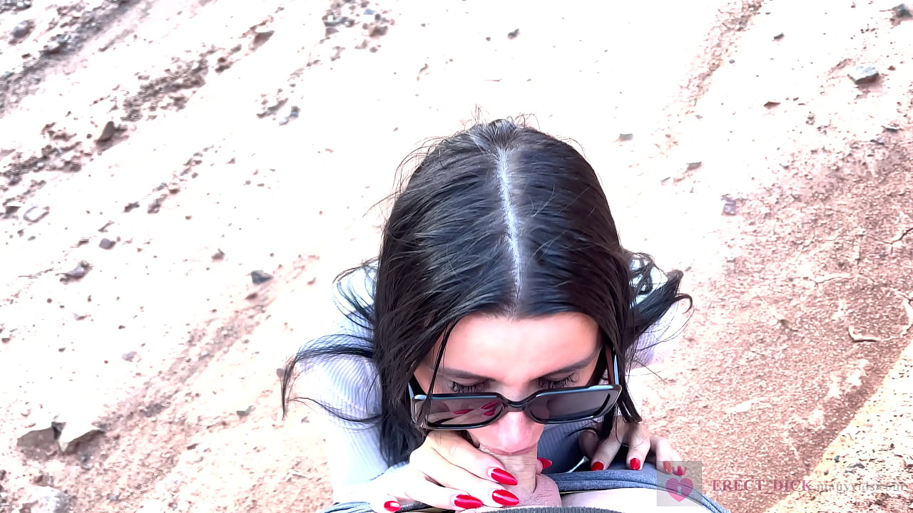 Deepthroat of an 18 year old teen outdoors in a canyon!