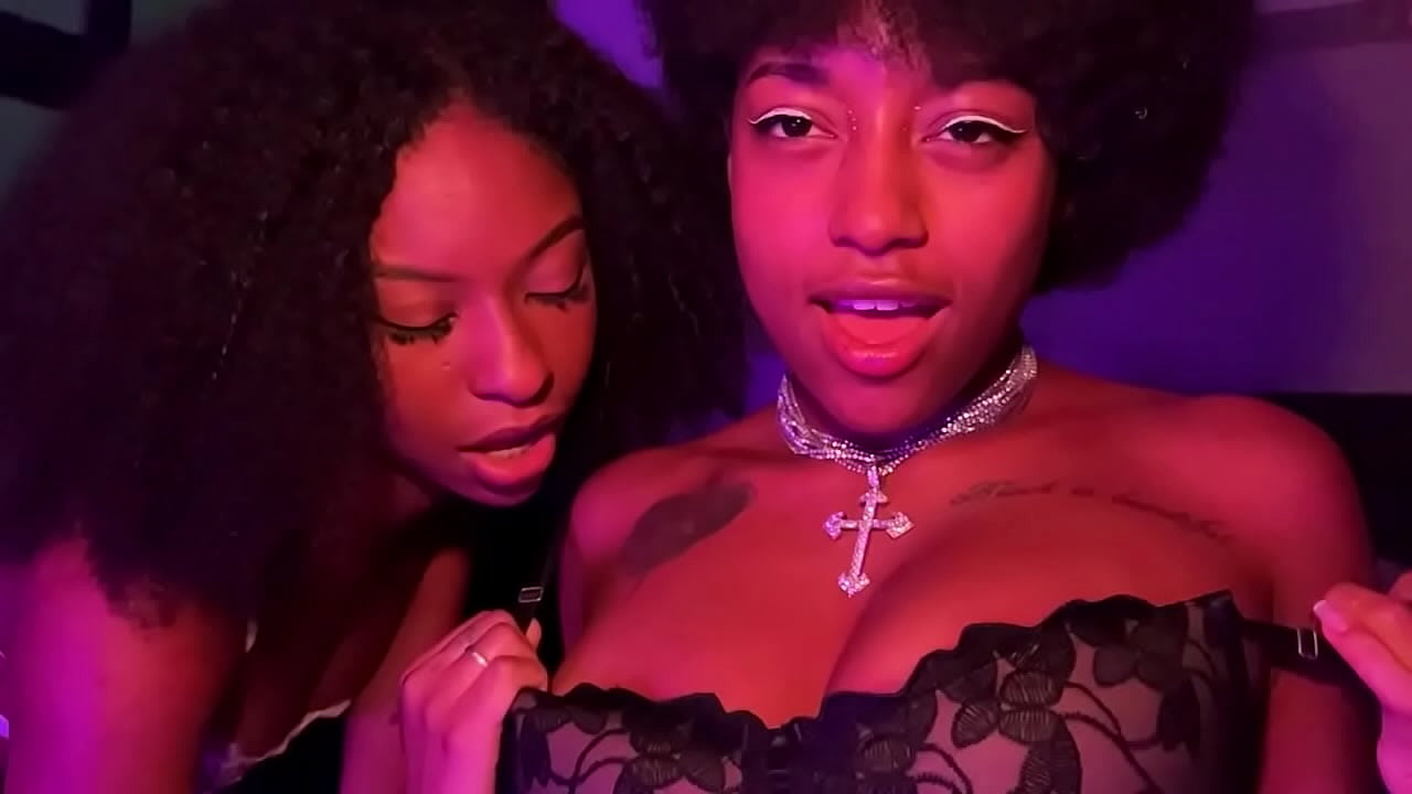 Filme Lesbico com tres negras lindas safadas e cheias de tesão