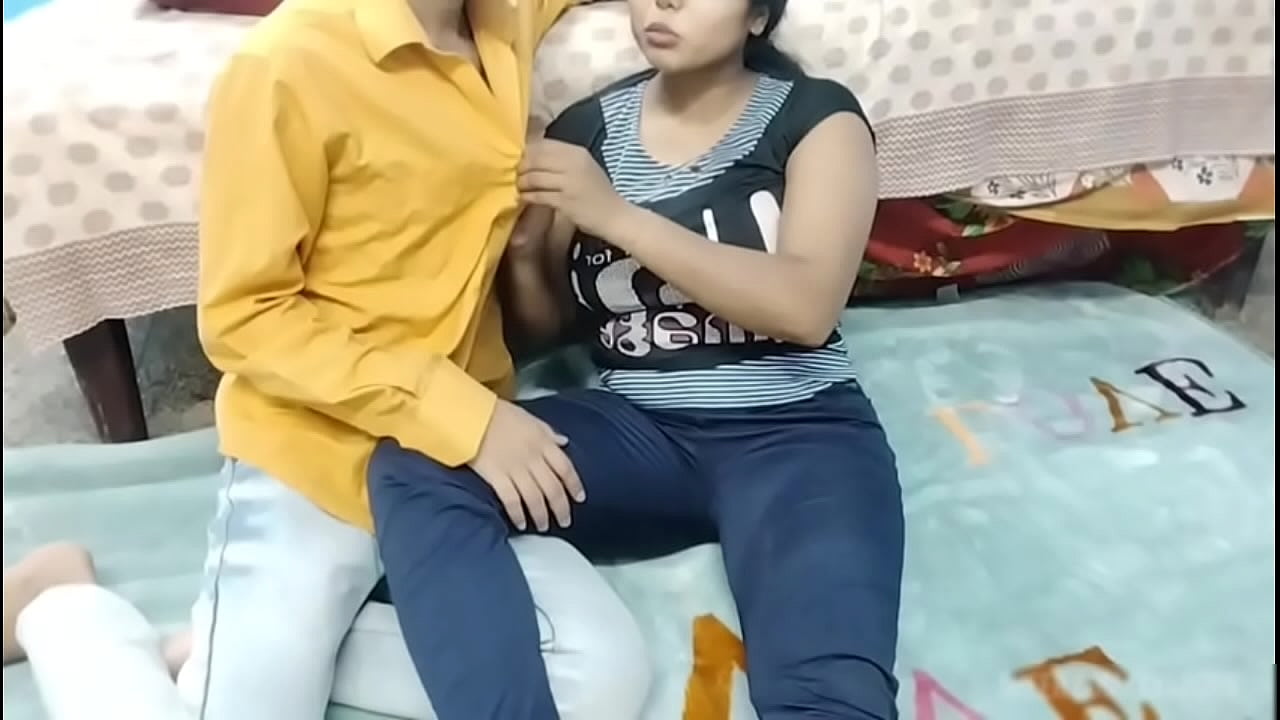 Sadee suda ladki or uska purana boyfriend big boobs