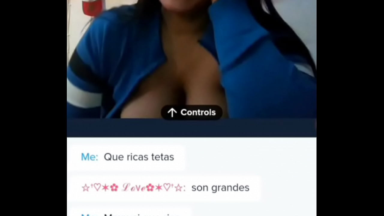 Que ricas tetas de una modelo webcam en videochat hot