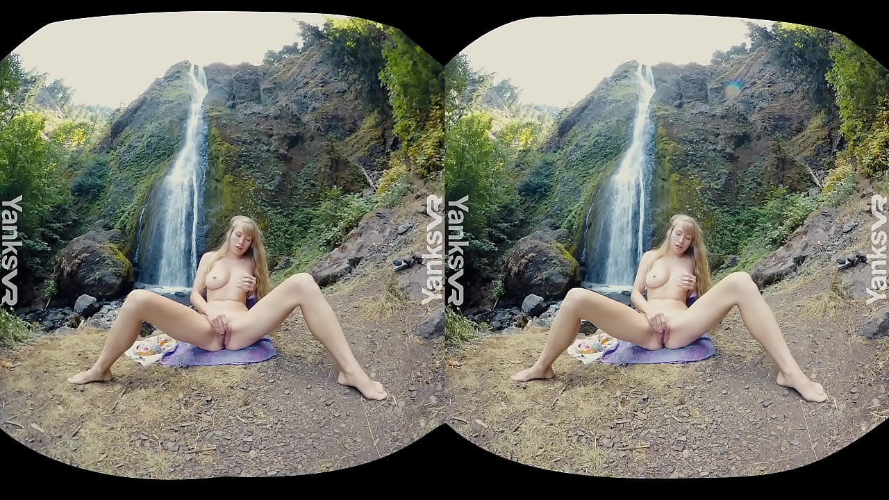 Amateur blonde beauty from Yanks Verronica masturbating her delicious pussy outdoors in this hot 3D VR video