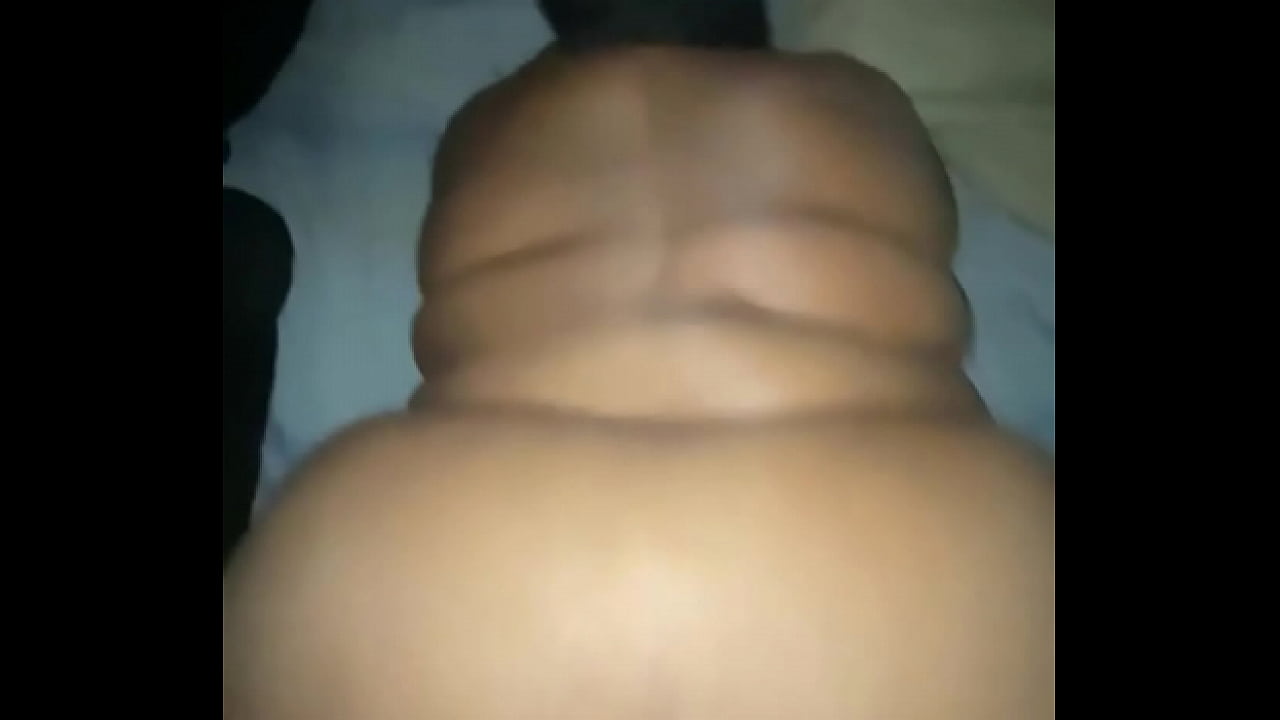 Big booty bbw vs big booty petite