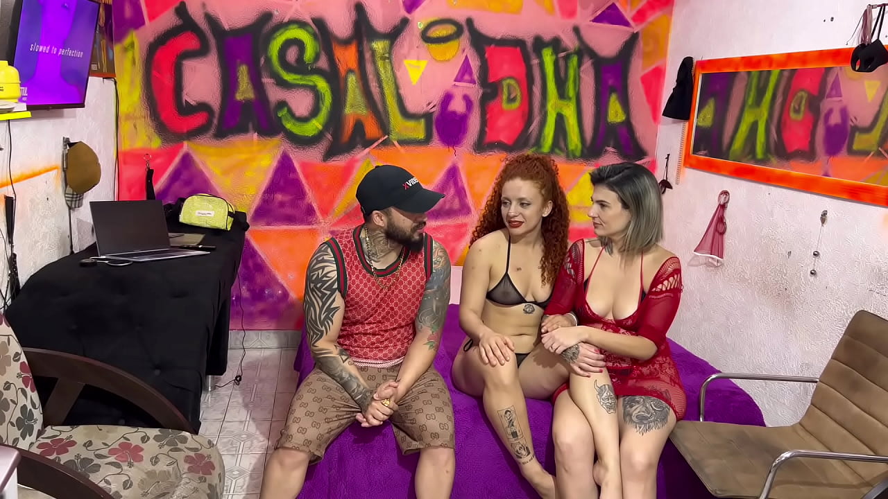 Uma estreia ilustre pra vcs com o casal dna !! Gravando aqui no X-videos pela primeira vez ruiva Katana Kai .( Vídeo completo sheer e X-Red )