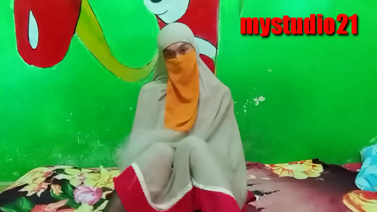 NIQAB BOY CUM