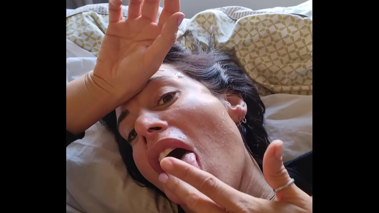 Cum swallow face