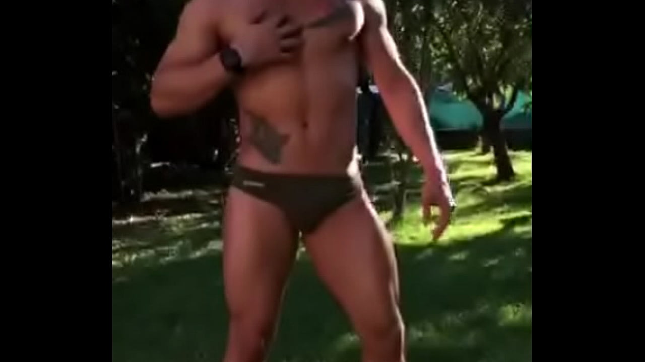 SEXY MUSCLE TATTOOED XL