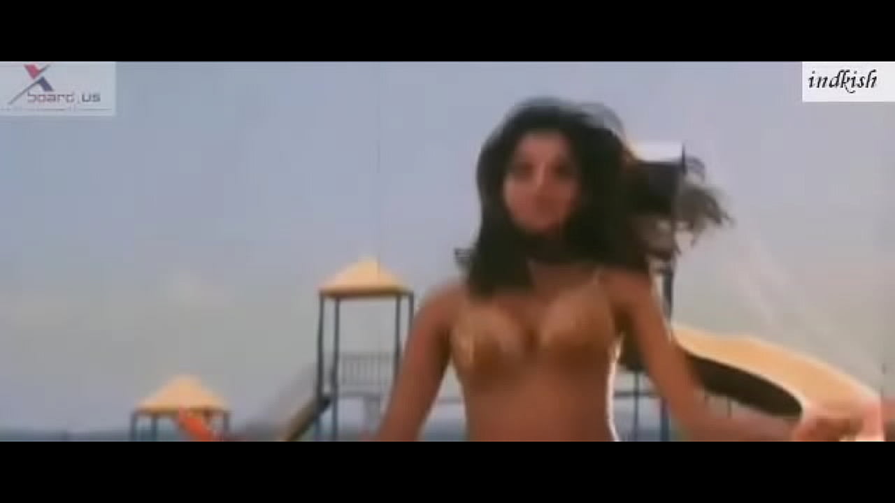 hot monalisa bouncing boobs