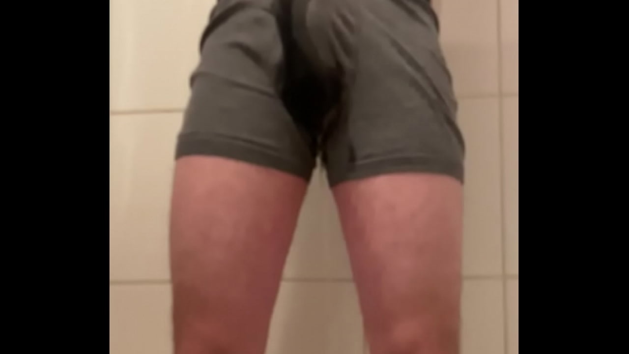 Short underwear piss