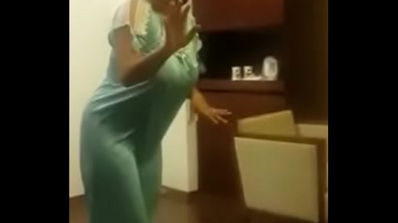 Bhabhi dancing madly