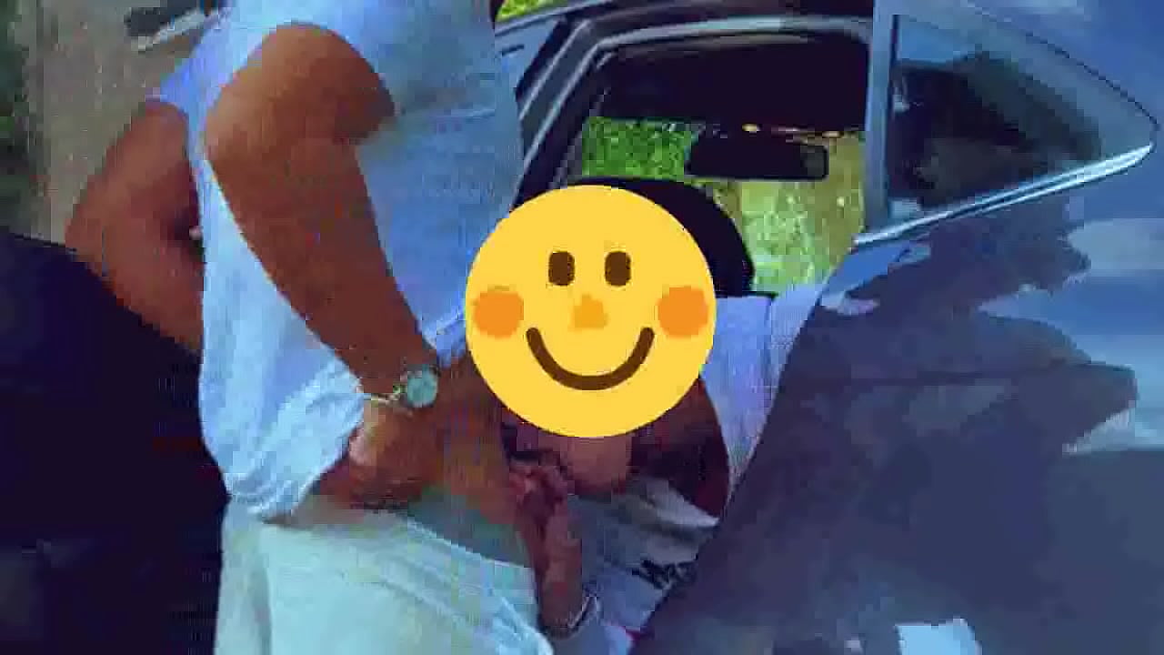 Cruising de Venezolano follandose a colombiano pasivo al aire libre en auto