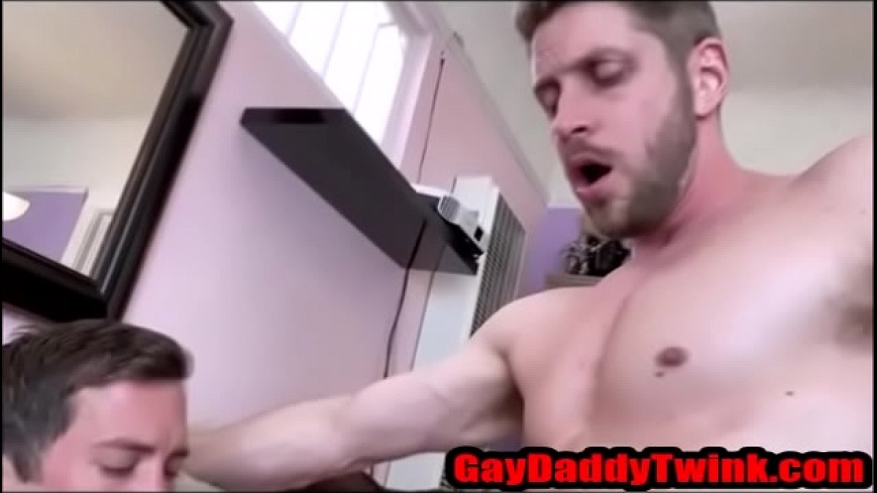 Muscle Stud and his Twink fucking raw flipflop