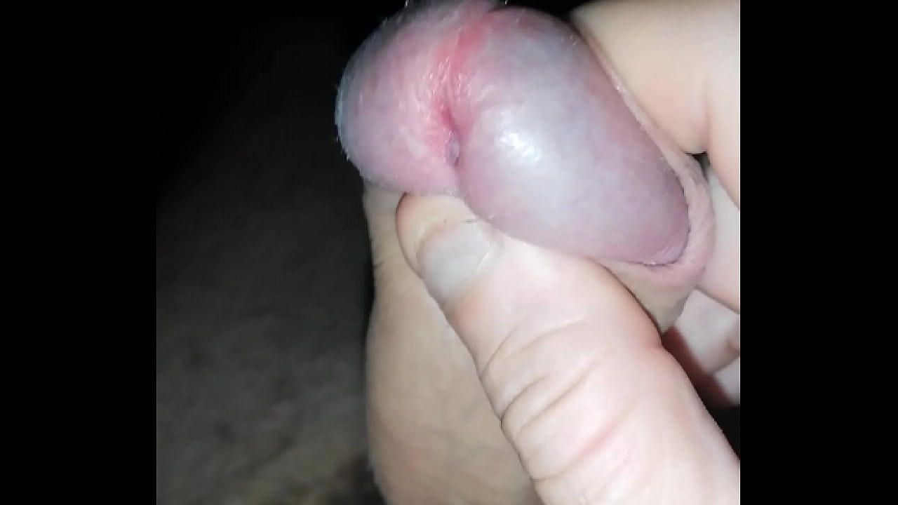 Masturbation, outdoor solo