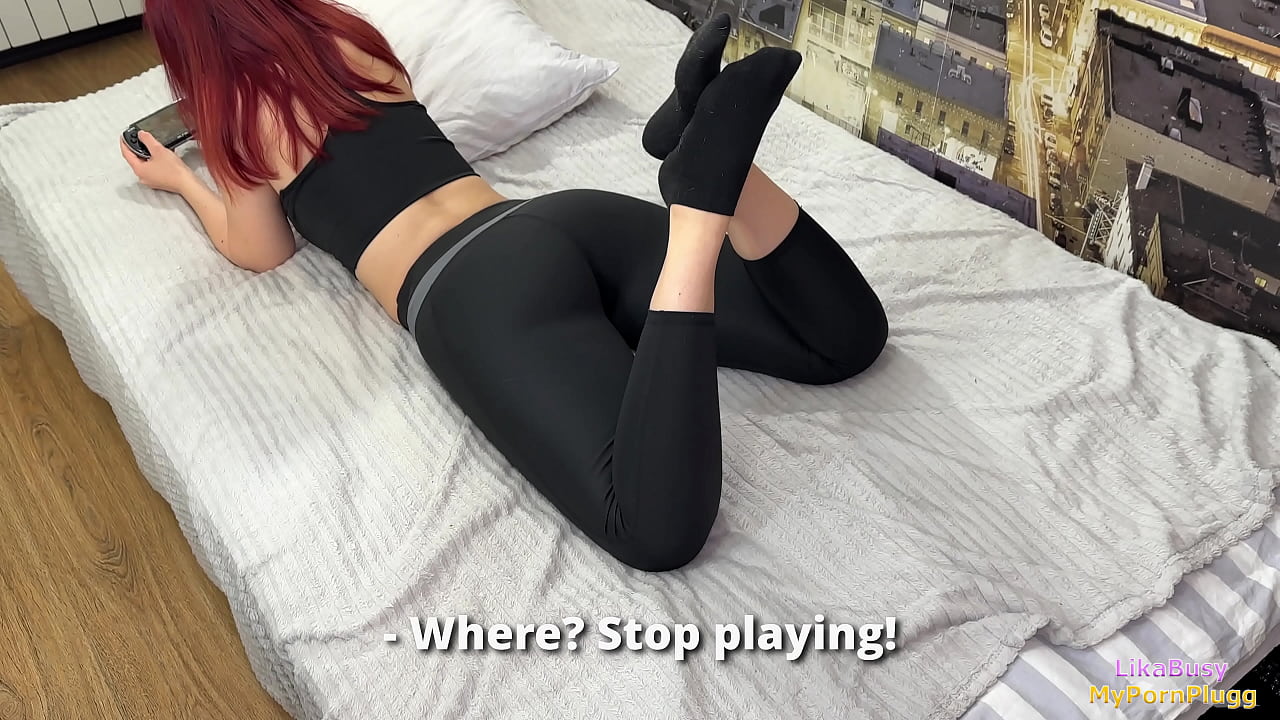 - Stop playing, it's time to fuck! - I distracted my girlfriend from the game and she helped me cum